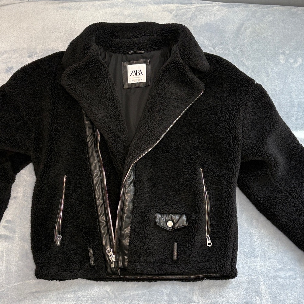 Zara Black Teddy Jacket with Faux Leather Accents - Picture 10 of 15